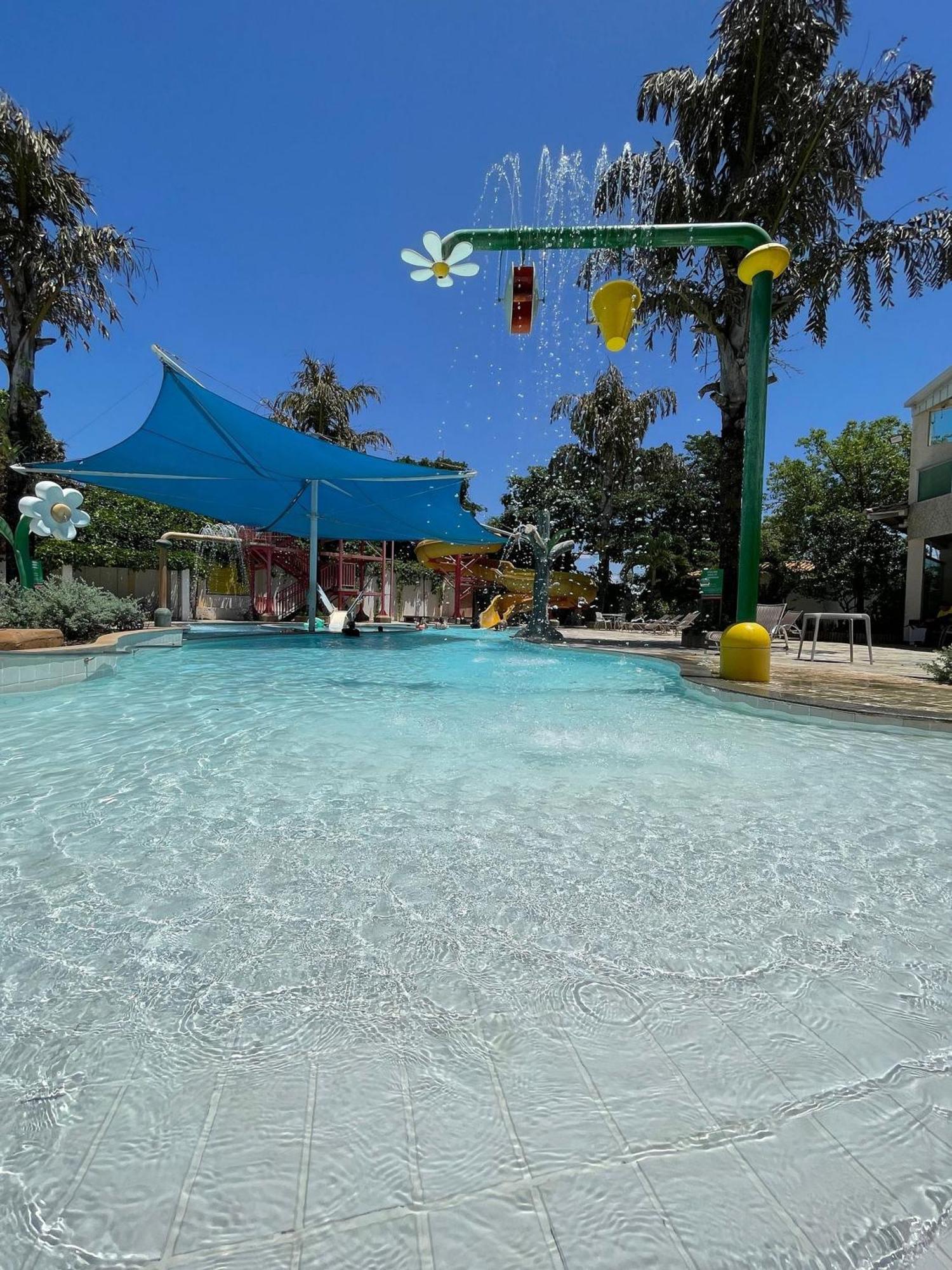 Di Roma Internacional Resort Apartamentos Para Temporada Caldas Novas Exteriör bild